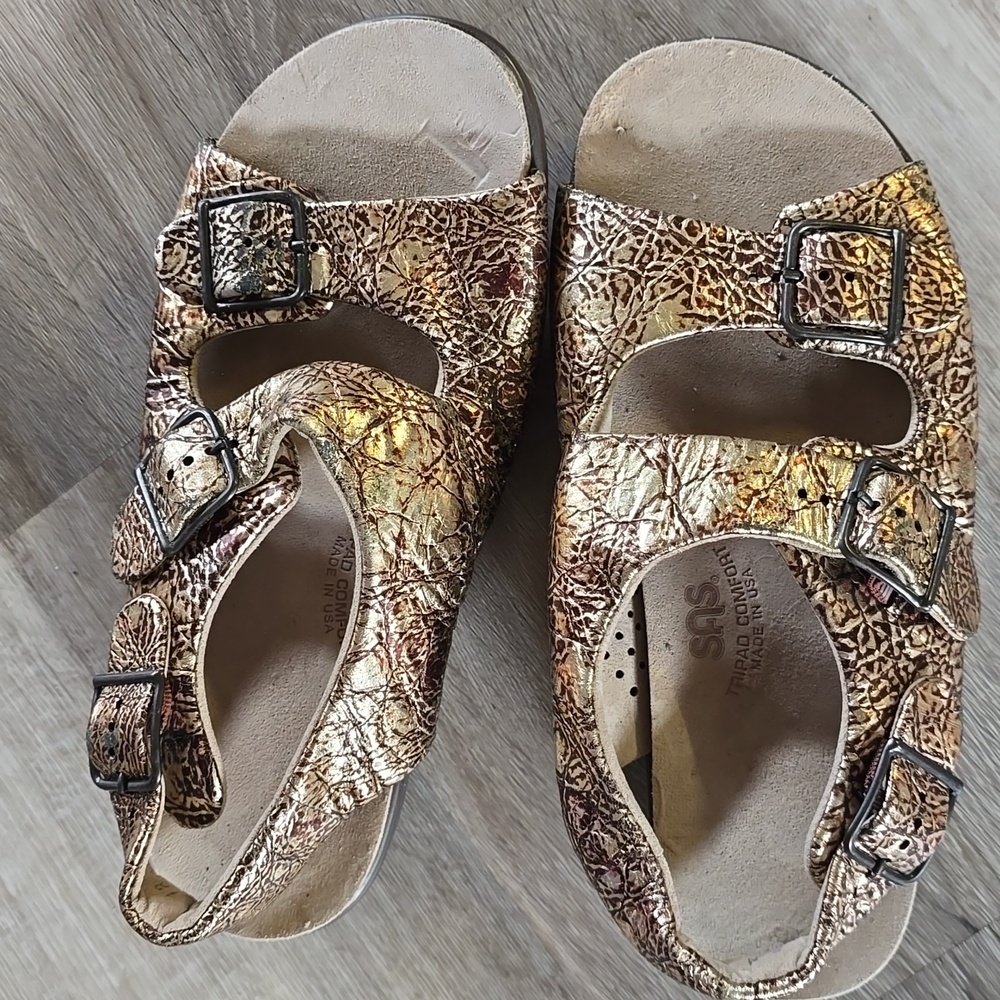 SAS Relaxed Walking Gold Bronze Double Strap & Buckle Tripad Sandals Size 8 - Picture 2 of 11